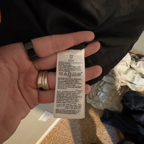 Old Navy Womens Black Puffer Jacket size XS - Picture 4 of 5